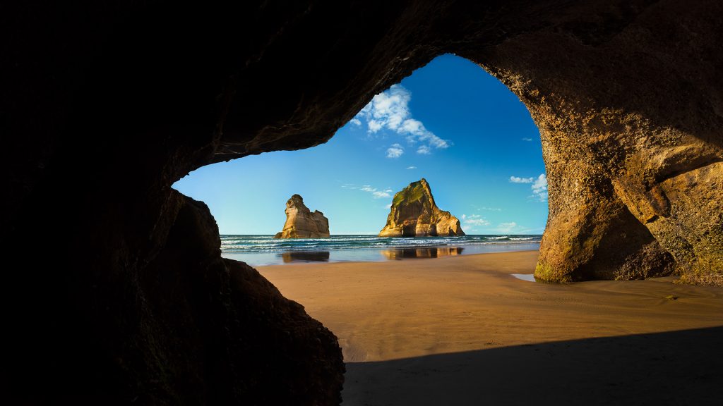Wharariki Beach Cave, Archway Islands, South Island of New Zealand