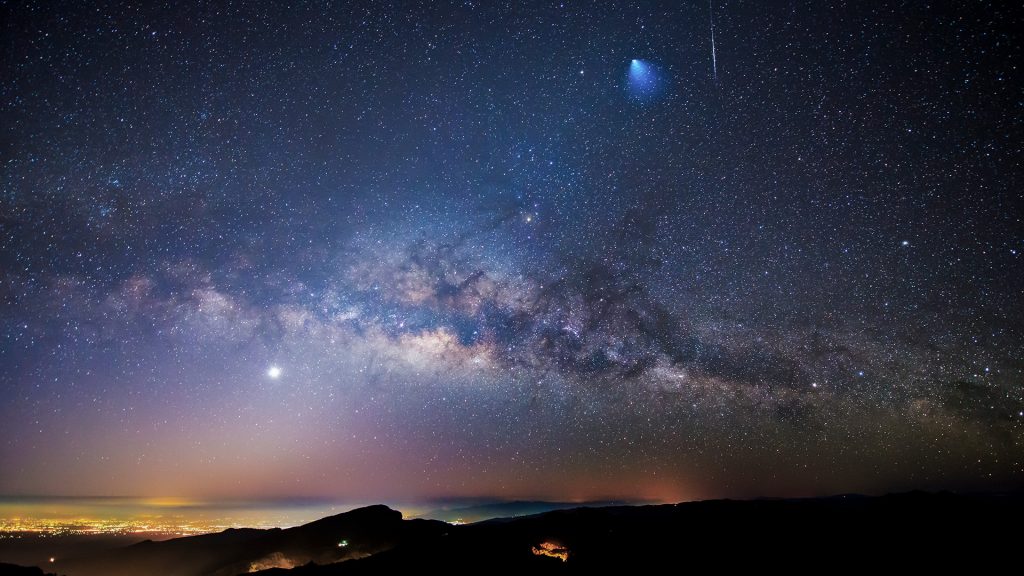 Rocket, Meteor and Milky Way, Doi Inthanon National Park, Chiang Mai, Thailand