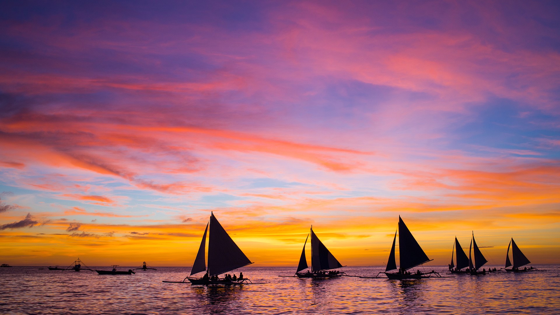 Sailing boats in the sea at sunset, Boracay, Philippines | Windows ...