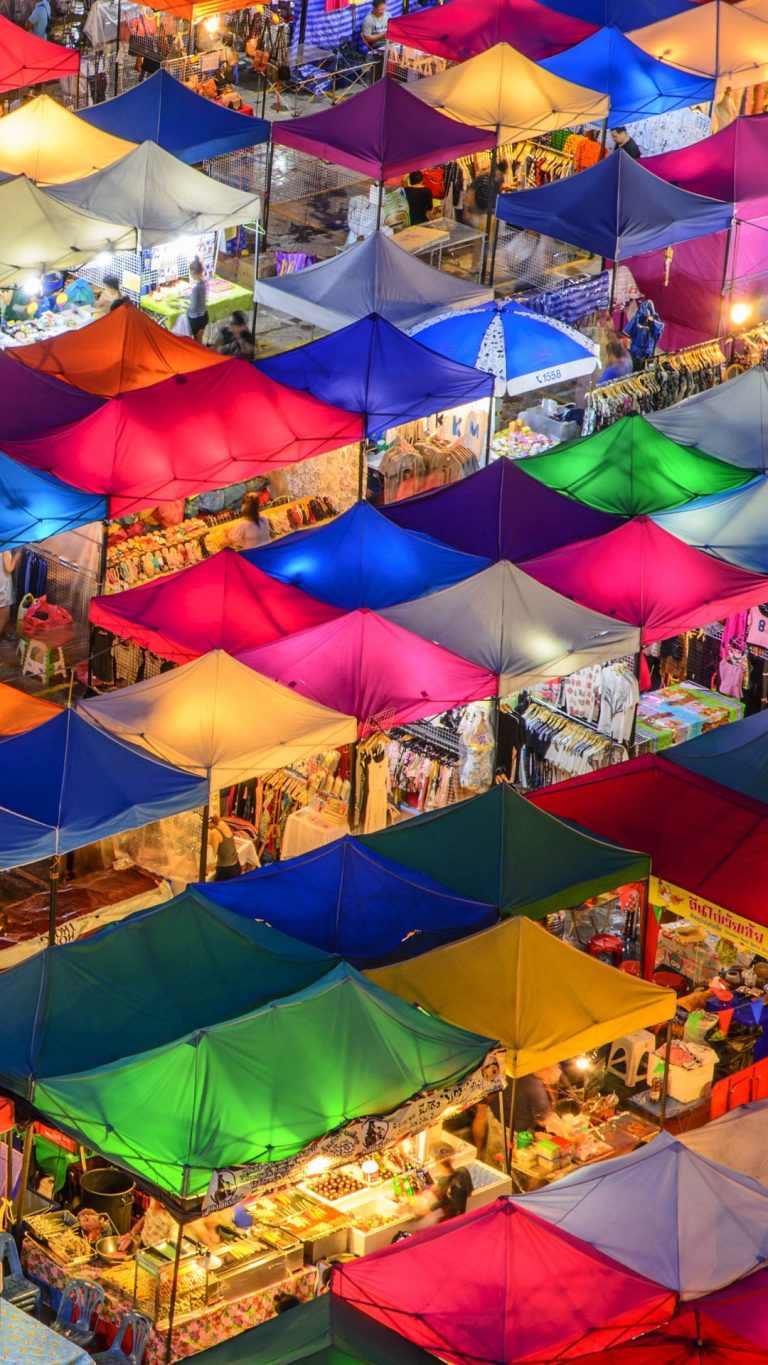 Pattern night market in Bangkok, Thailand | Windows Spotlight Images