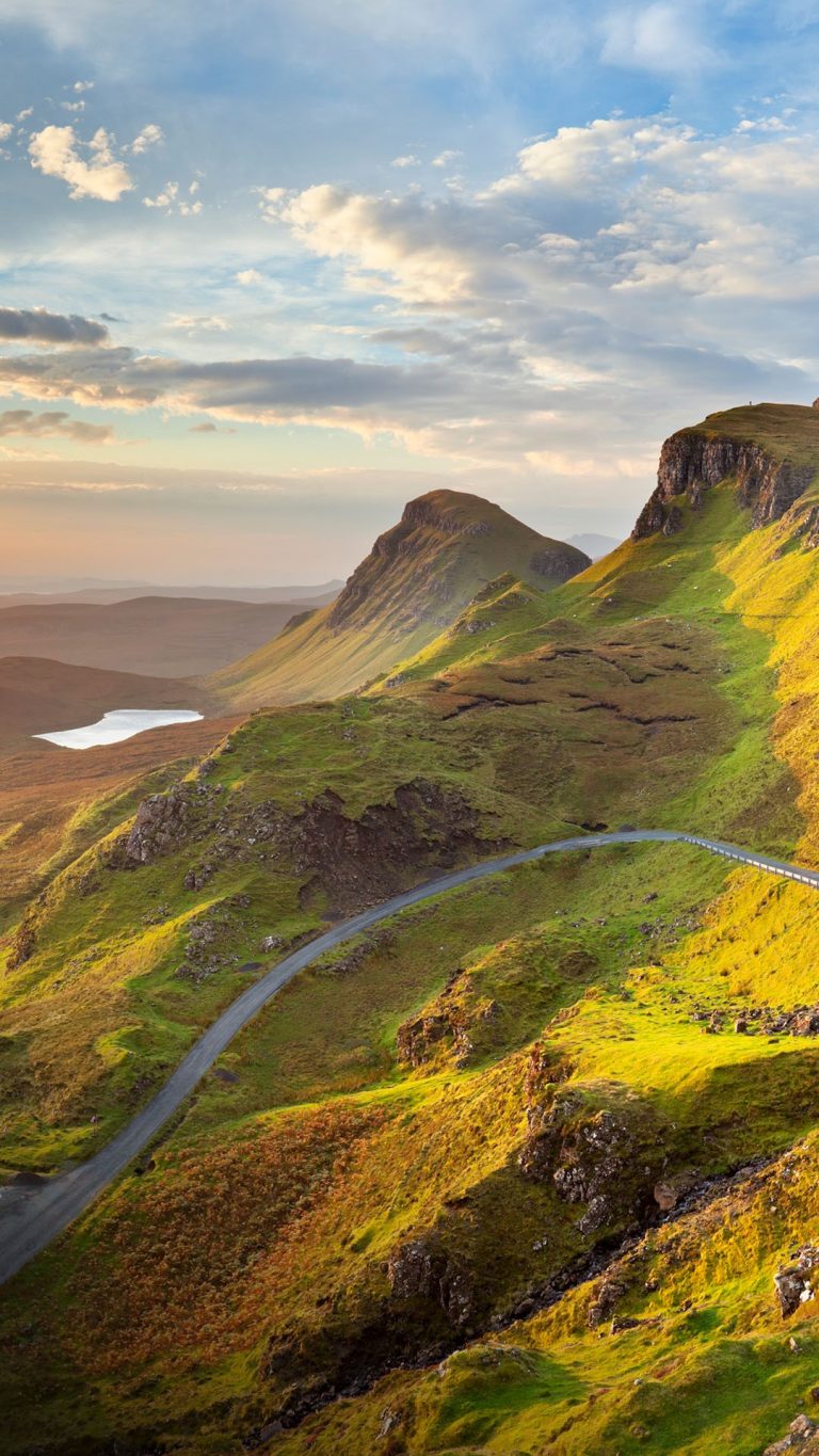 Sunrise over the Quiraing on the Isle of Skye, Scotland, UK | Windows ...