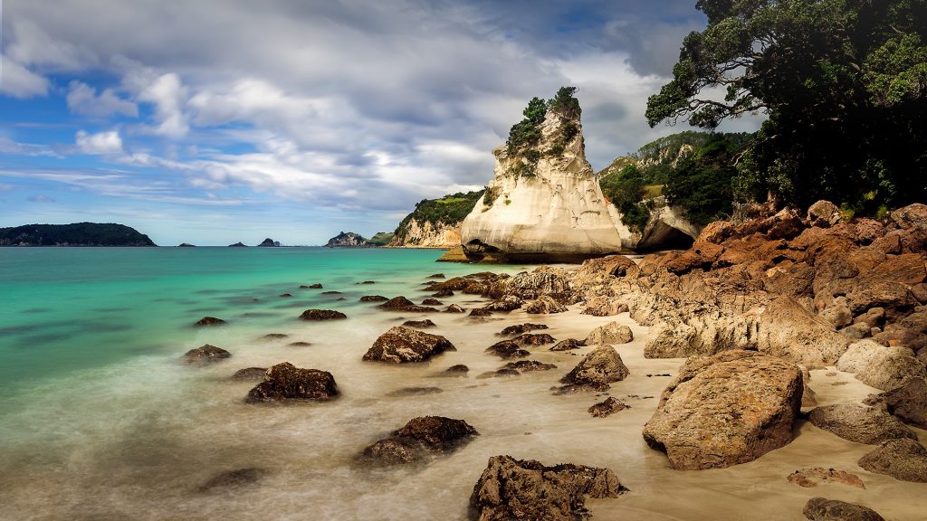 Rock formation in Cathedral Cove, Coromandel, New Zealand
