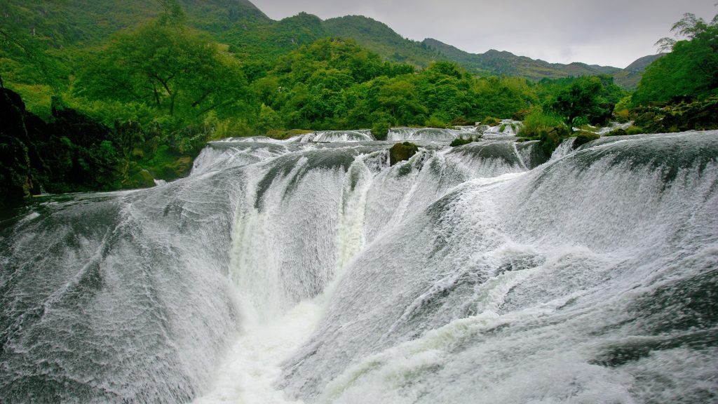 Yinlianzhui Waterfall near Anshun, Guizhou Province, China