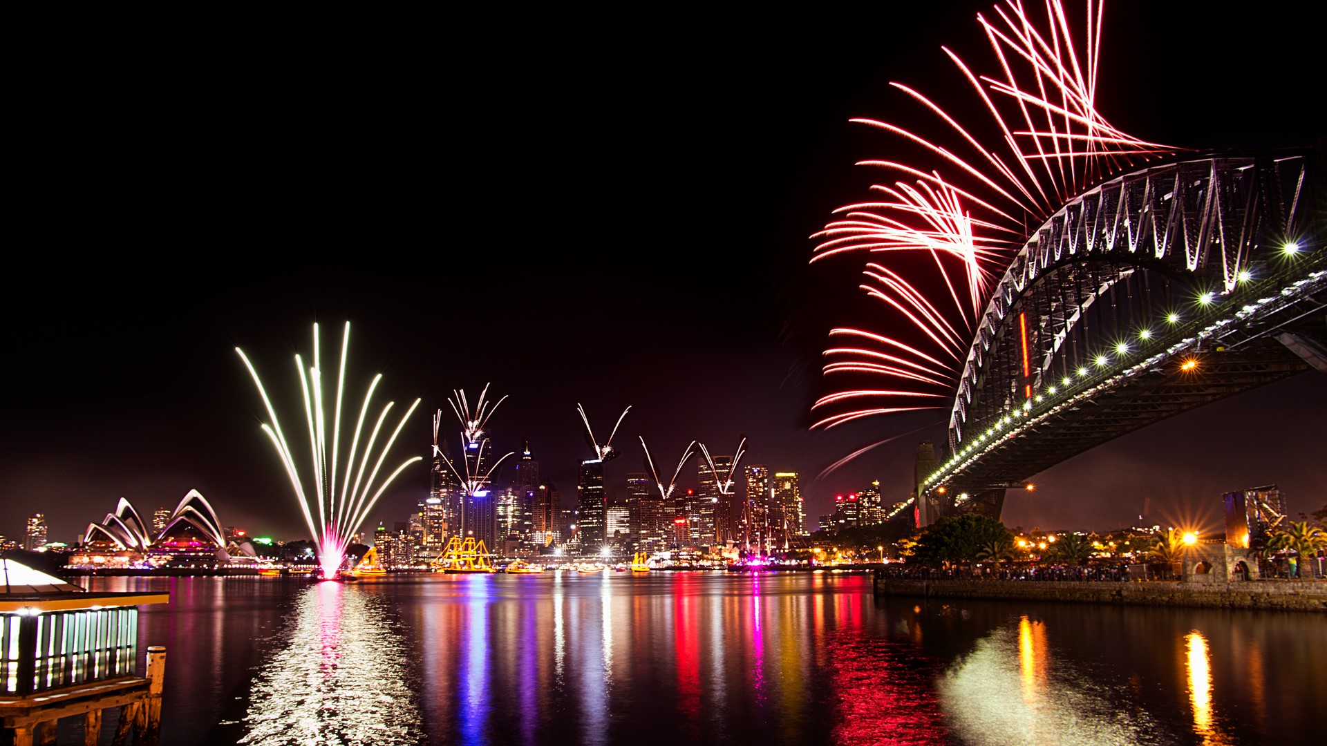New Year's Eve fireworks in Sydney, Australia Windows Spotlight Images