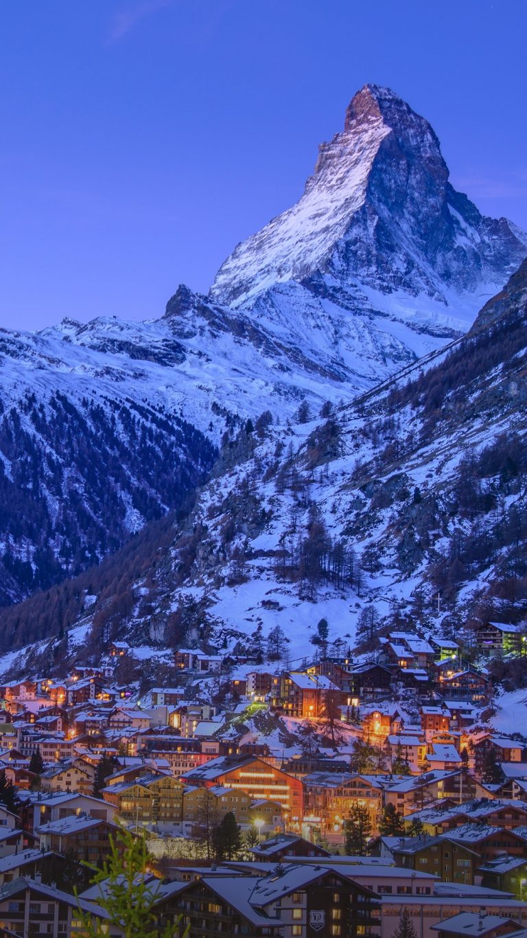 Early winter morning in Zermatt with Matterhorn in background ...