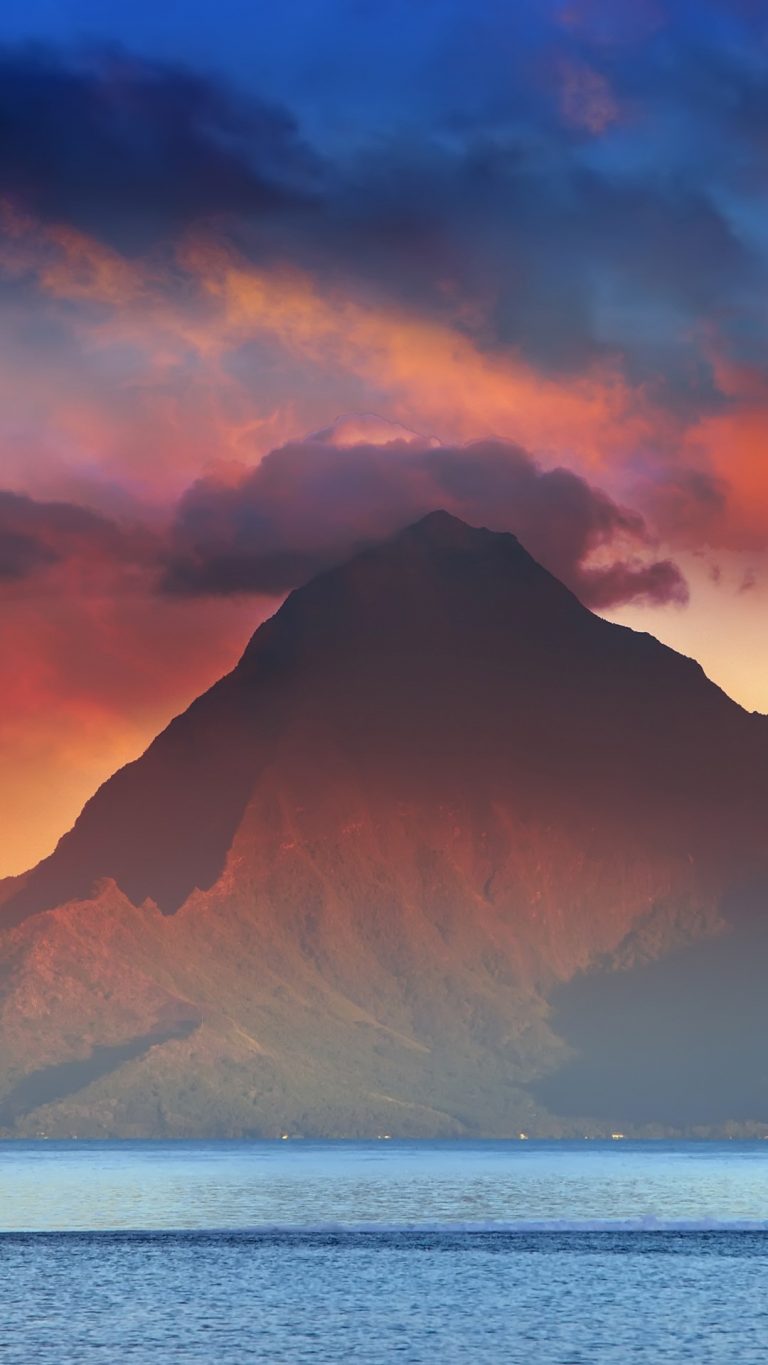 Mountain Orohena at sunset, Tahiti, French Polynesia | Windows 10