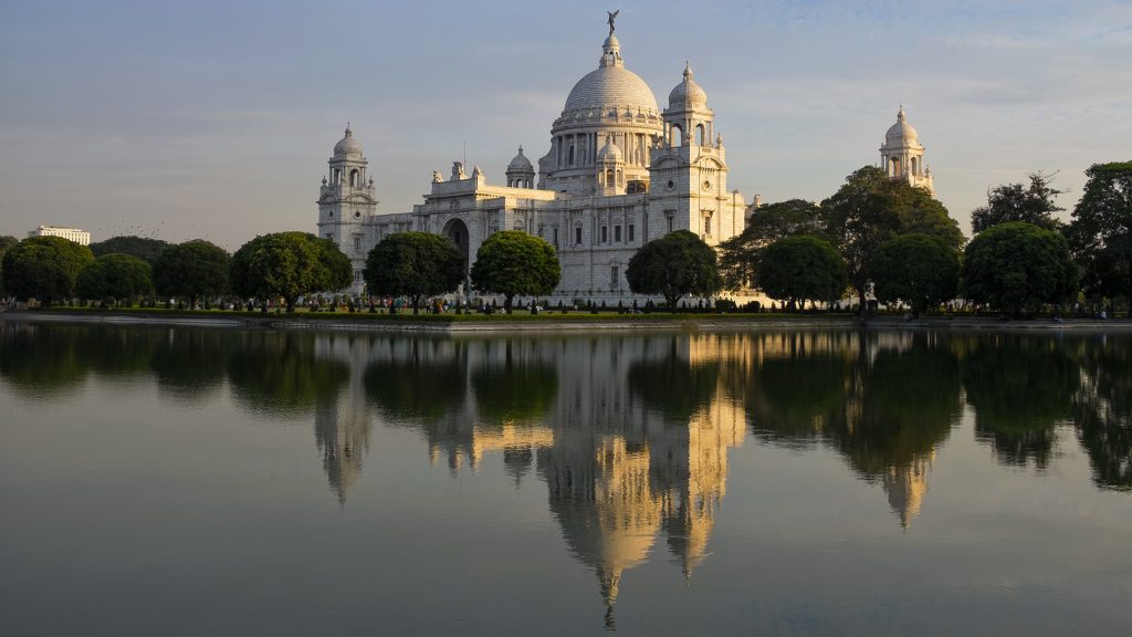 Victoria Memorial in late afternoon light, Kolkata (Calcutta), West Bengal, India