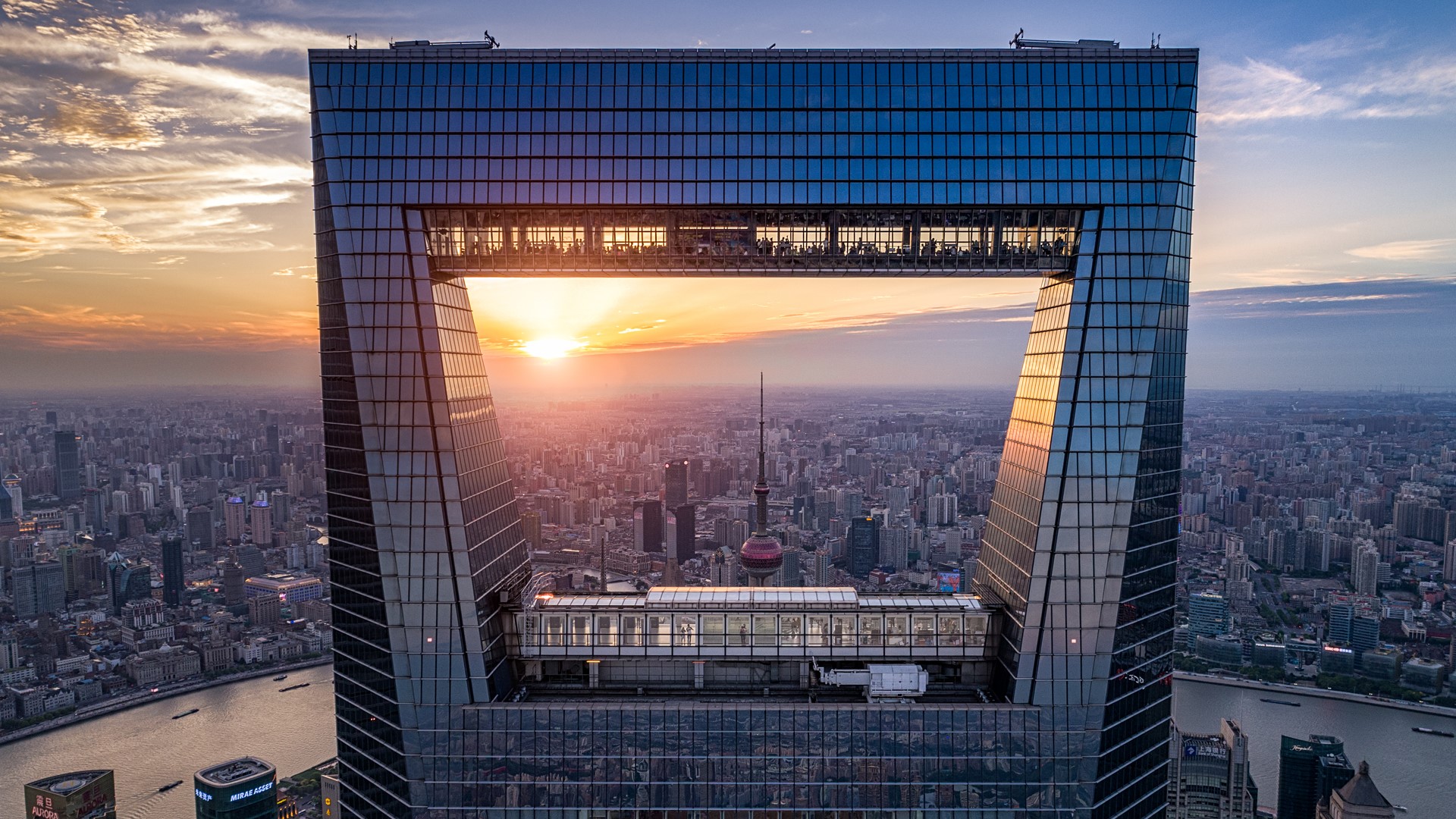 shanghai-world-financial-center-in-china-windows-spotlight-images