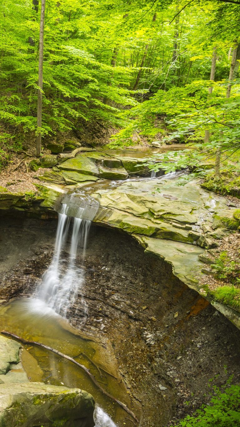 Blue Hen Falls in Cuyahoga Valley National Park, Ohio, USA | Windows ...