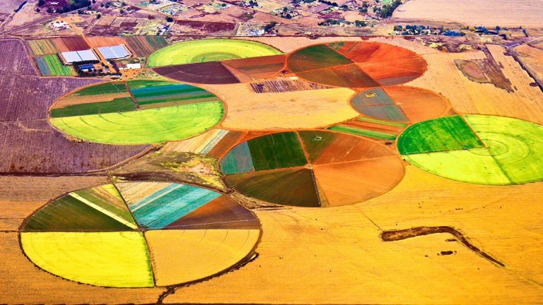 Colorful circles of agriculture viewed from an airplane, Pretoria ...