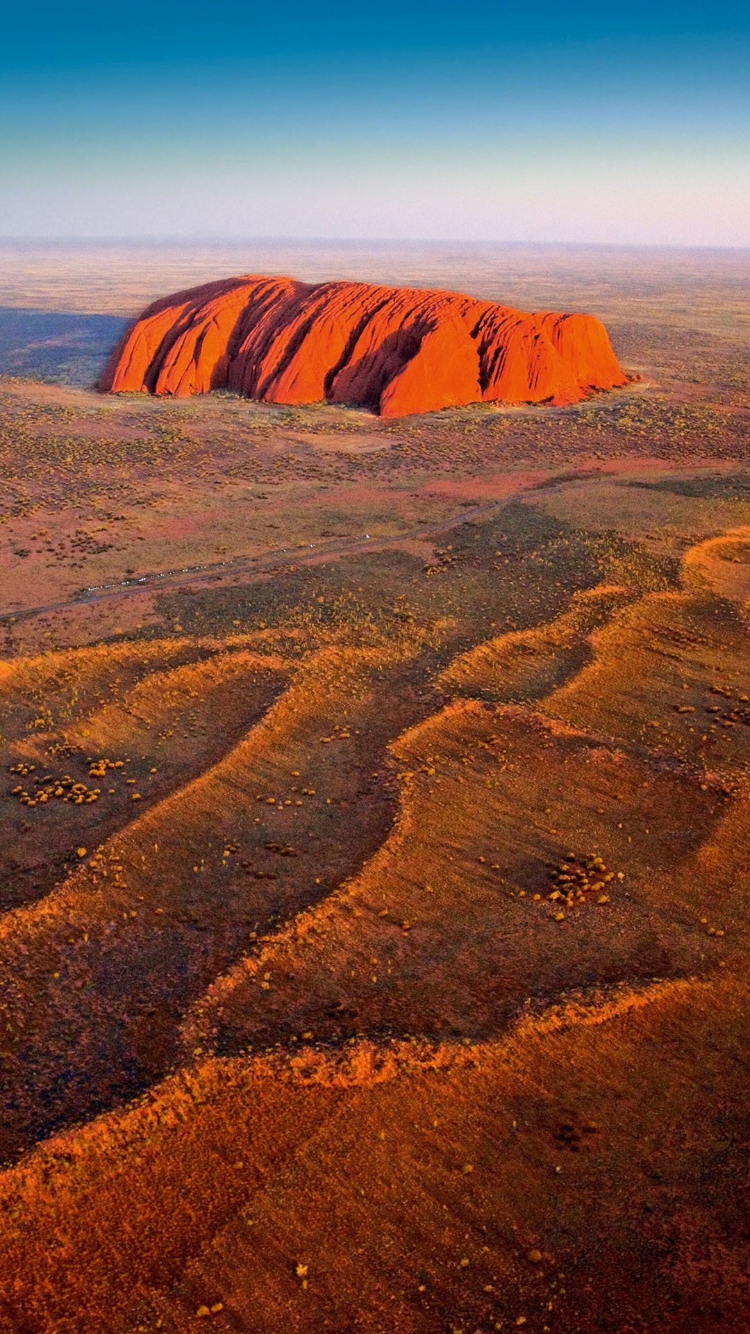 Aerial View Of Ayers Rock In Uluru Kata Tjuta National Park Northern Territory Australia Windows 10 Spotlight Images
