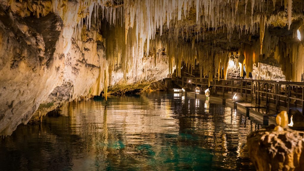 Crystal Cave, Hamilton Parish, Bermuda