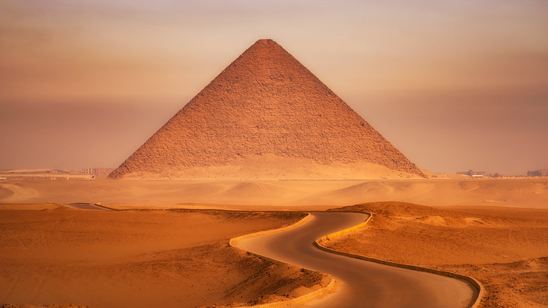 Red Pyramid of Dahshur, Cairo, Egypt | Windows 10 Spotlight Images