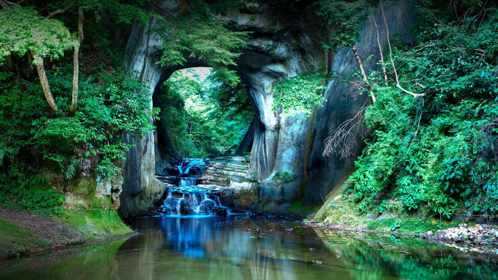 Kameiwa Cave and Nomizo Falls, Kimitsu, Chiba, Japan