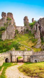 Belogradchik cliff rocks and wall at ancient Kaleto fortress, Bulgaria ...