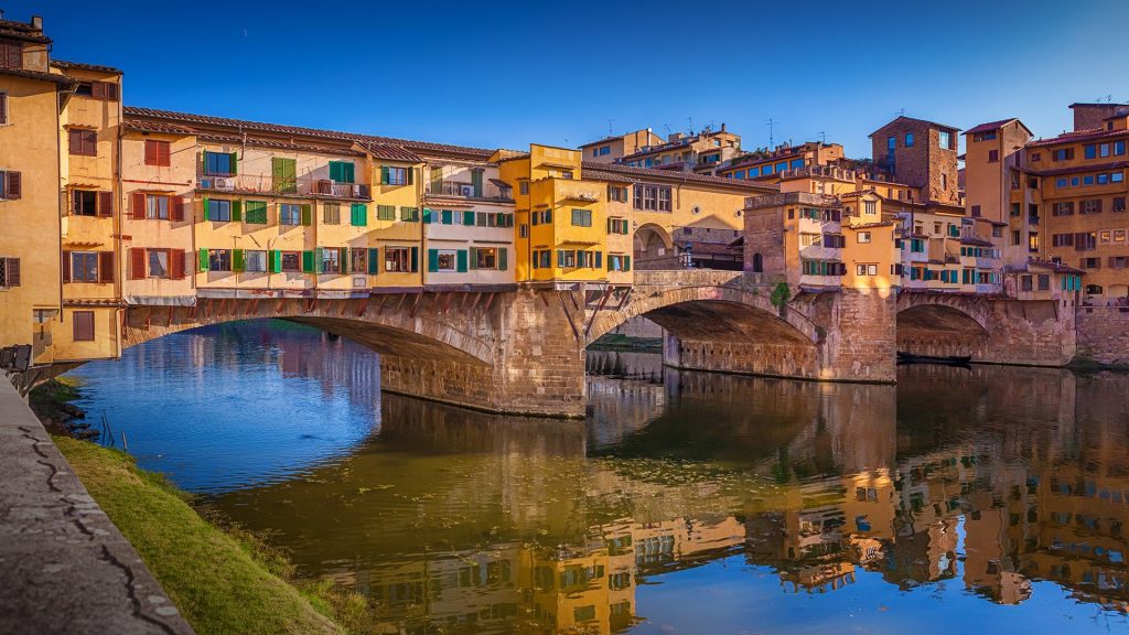 Ponte Vecchio bridge over Arno River, Florence, Tuscany, Italy