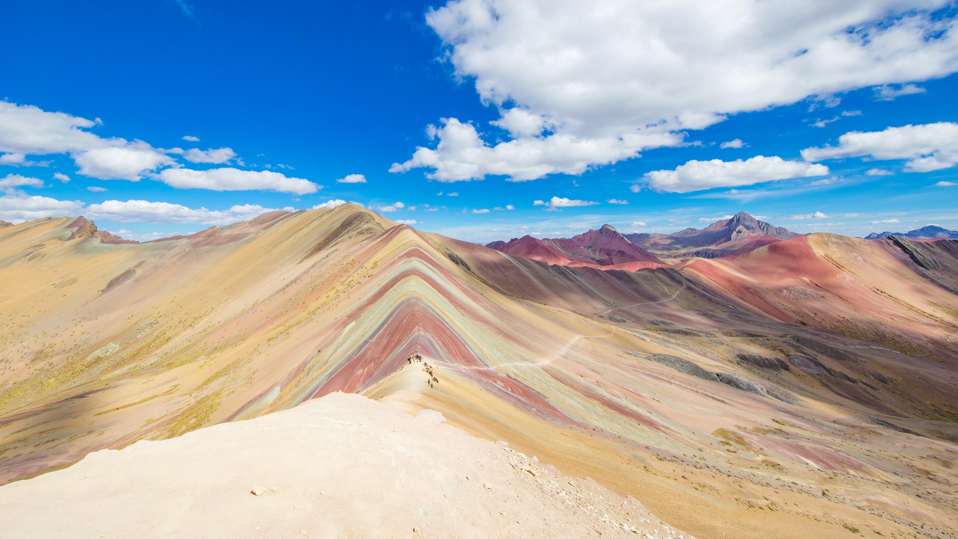 Vinicunca Rainbow Mountain, Peruvian Andes in the Cusco region, Peru ...