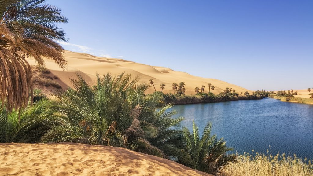Umm el Ma (Mother of the Water) oasis lake in Fezzan Awbari (Ubari), Sahara Desert, Libya