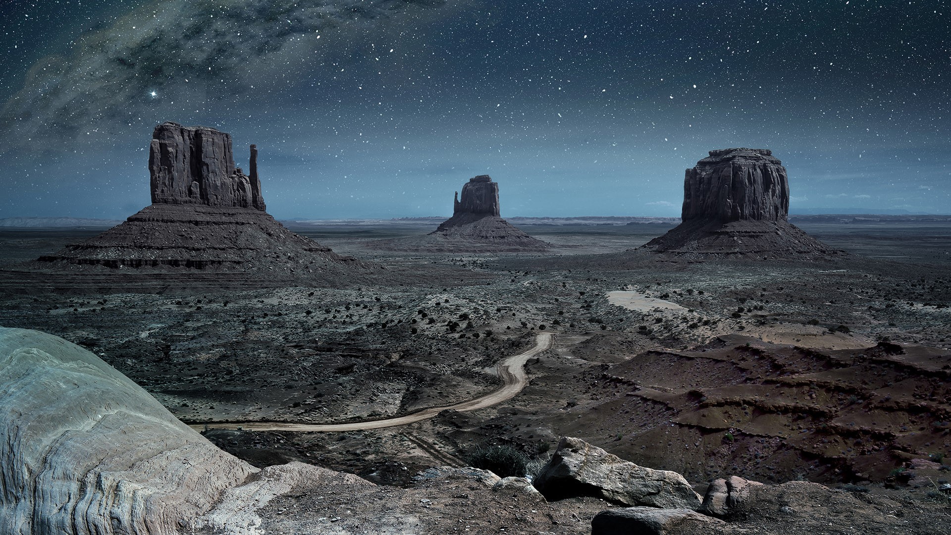 Panoramic view of Milky Way in Monument Valley, Arizona, Utah, USA ...