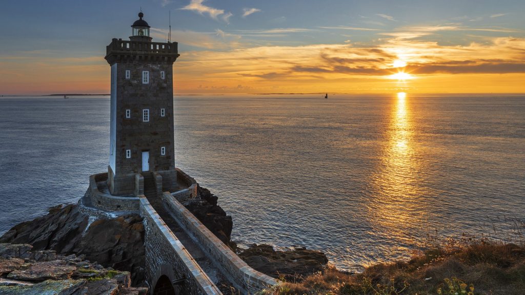 Kermorvan lighthouse at sunset, Le Conquet, Finistère, Brittany, France