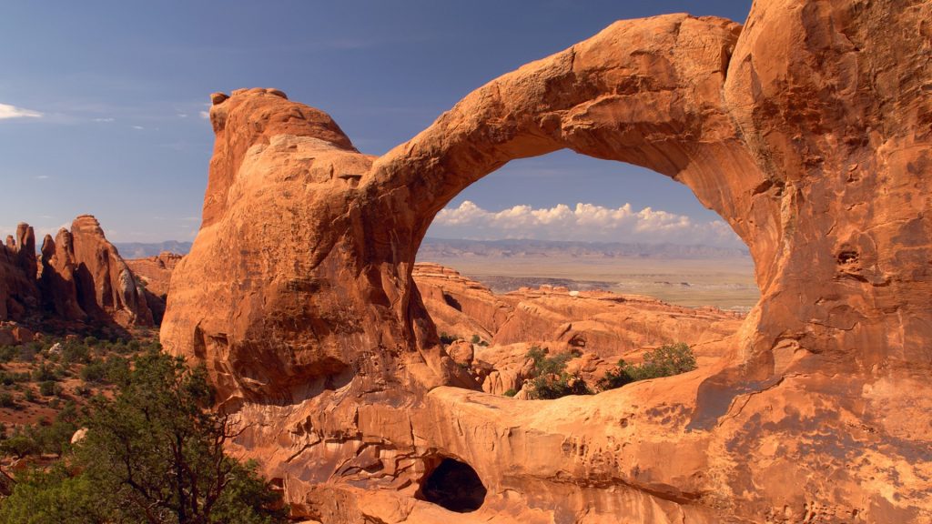 Double O Arch in Arches National Park, Utah, USA