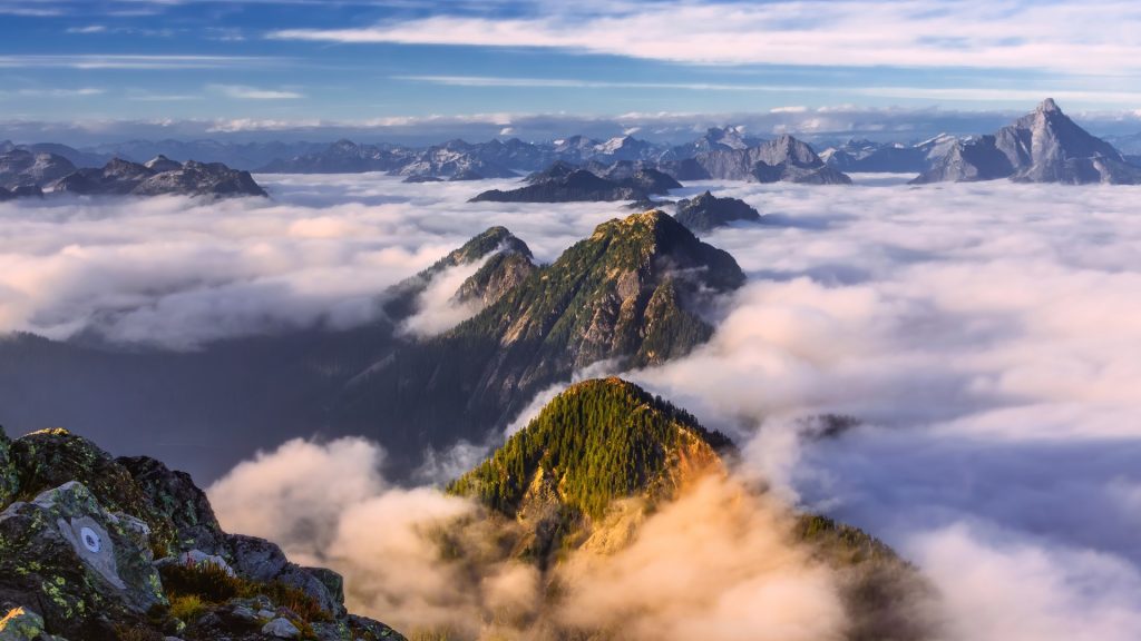 View from the top of the Golden Ears Mountain Summit, Fraser Valley F, BC V0M, Canada