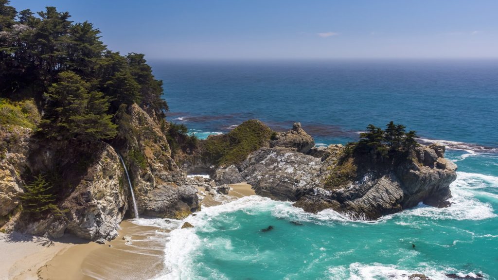 McWay Cove, McWay Falls, Julia Pfeiffer Burns State Park, Big Sur, California, USA