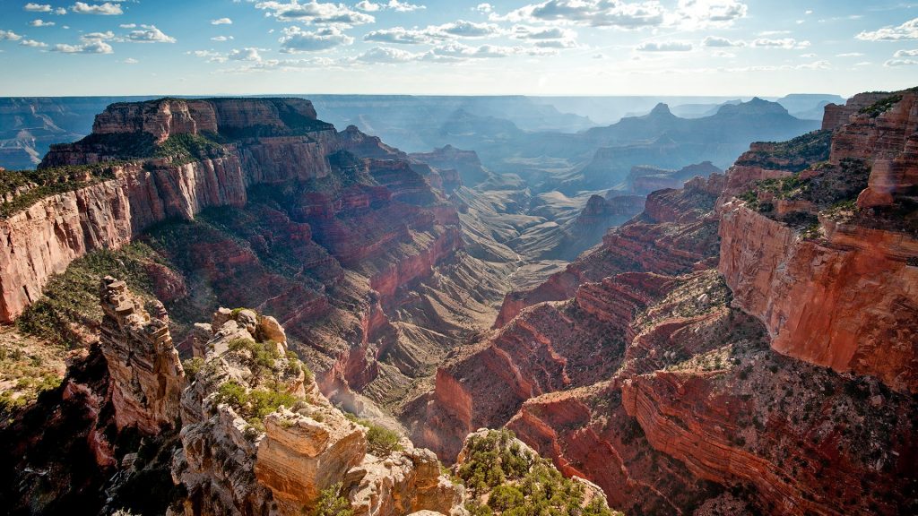 Canyon of large rocks and a clear blue sky, Grand Canyon, Arizona, USA