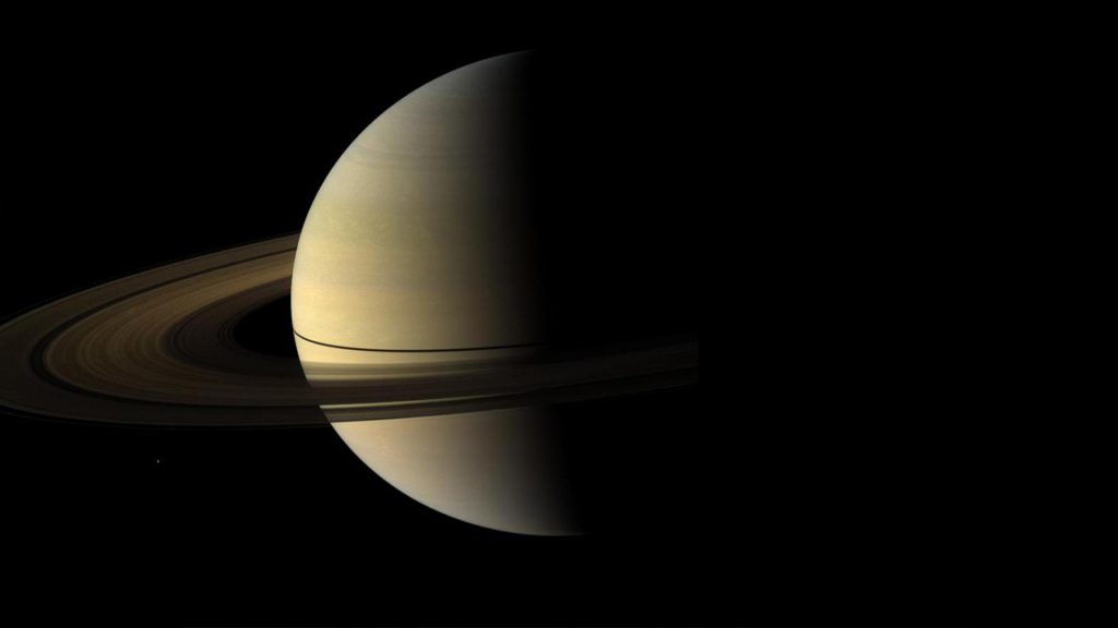 Natural color view of Saturn photographed by Cassini spacecraft