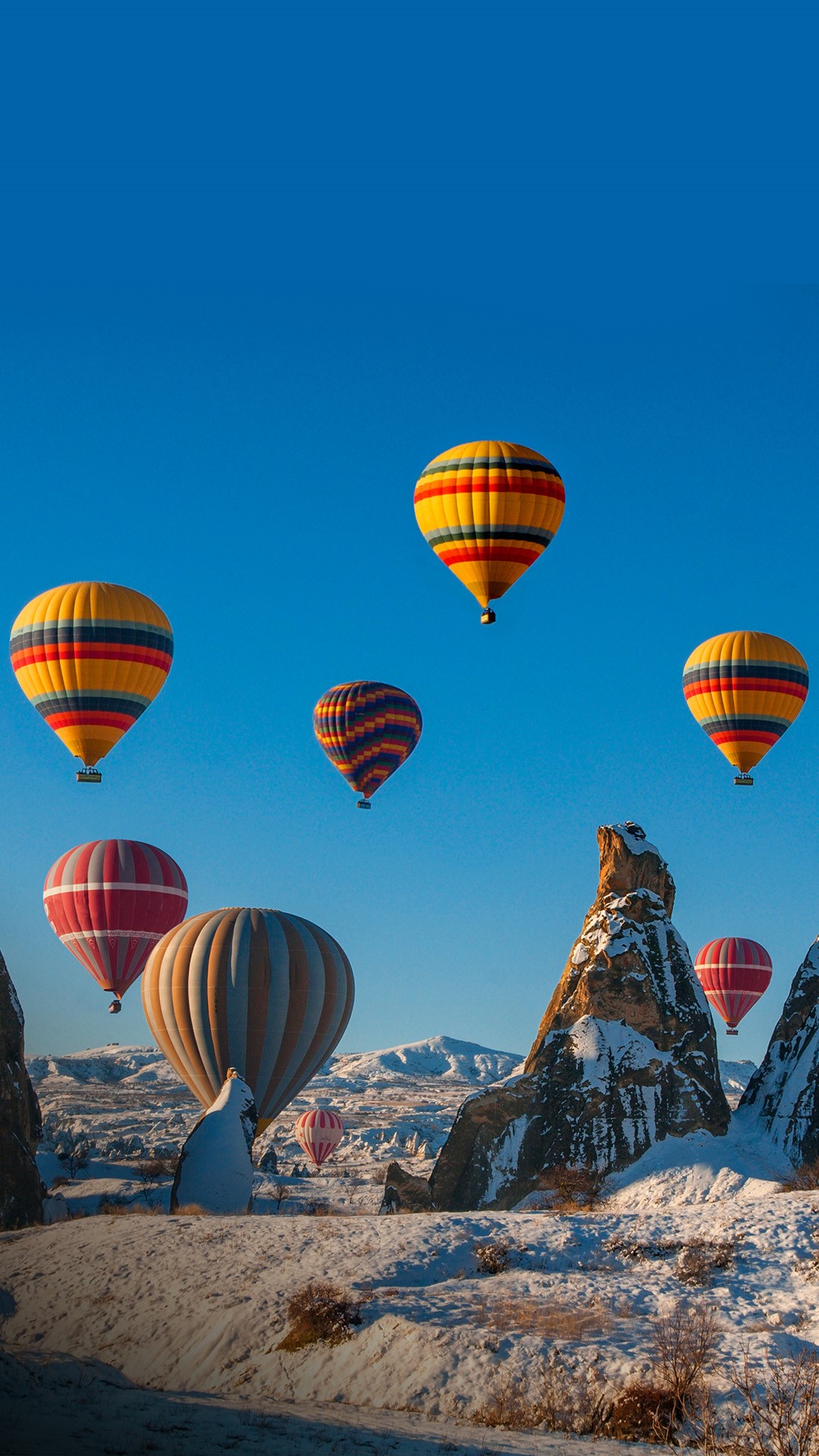 Hot air ballooning in Cappadocia, Central Anatolia of Turkey | Windows 10  Spotlight Images