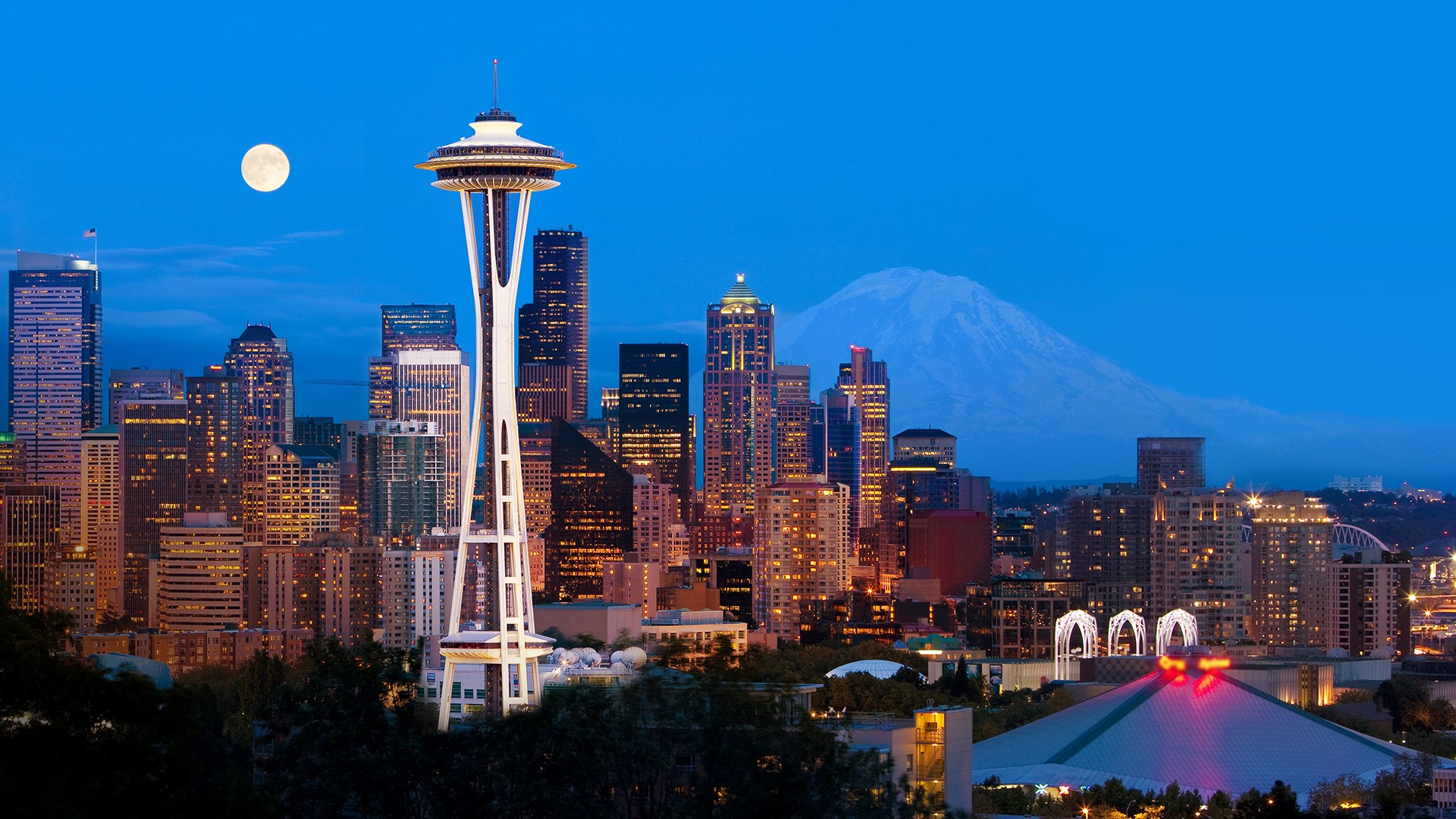 Downtown Seattle skyline and Space Needle at night with full moon ...