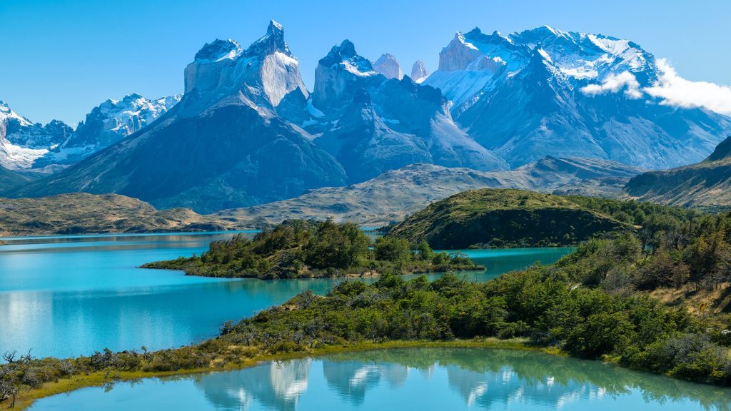Lake Lago Pehoe and Los Cuernos, Torres del Paine National Park, Chile, Patagonia