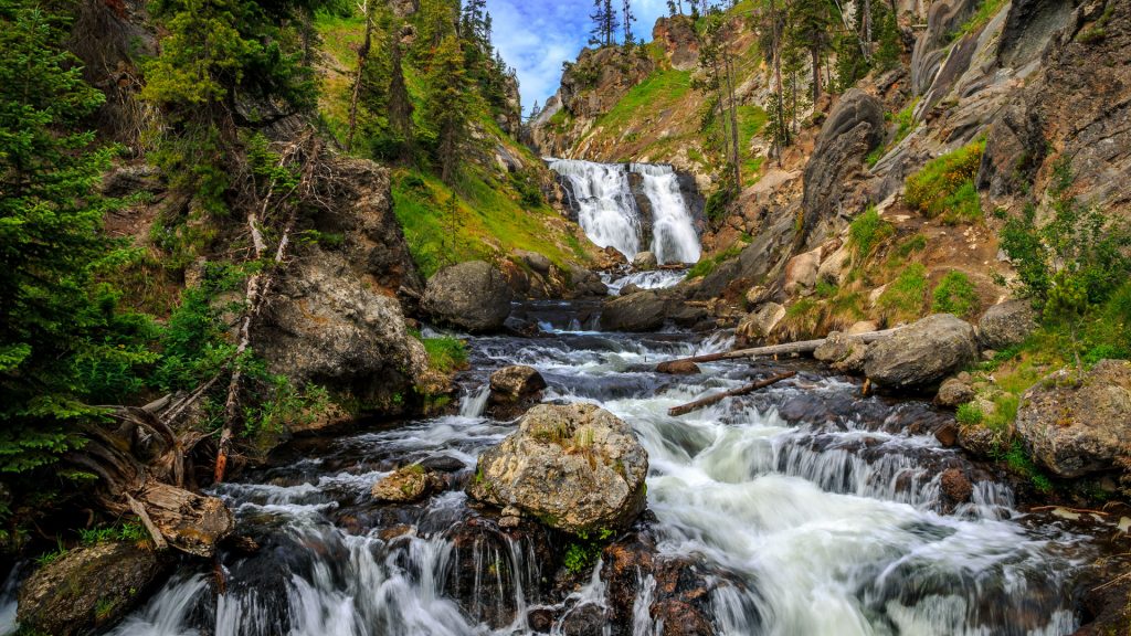 Mystic Falls in Yellowstone National Park, Wyoming, USA