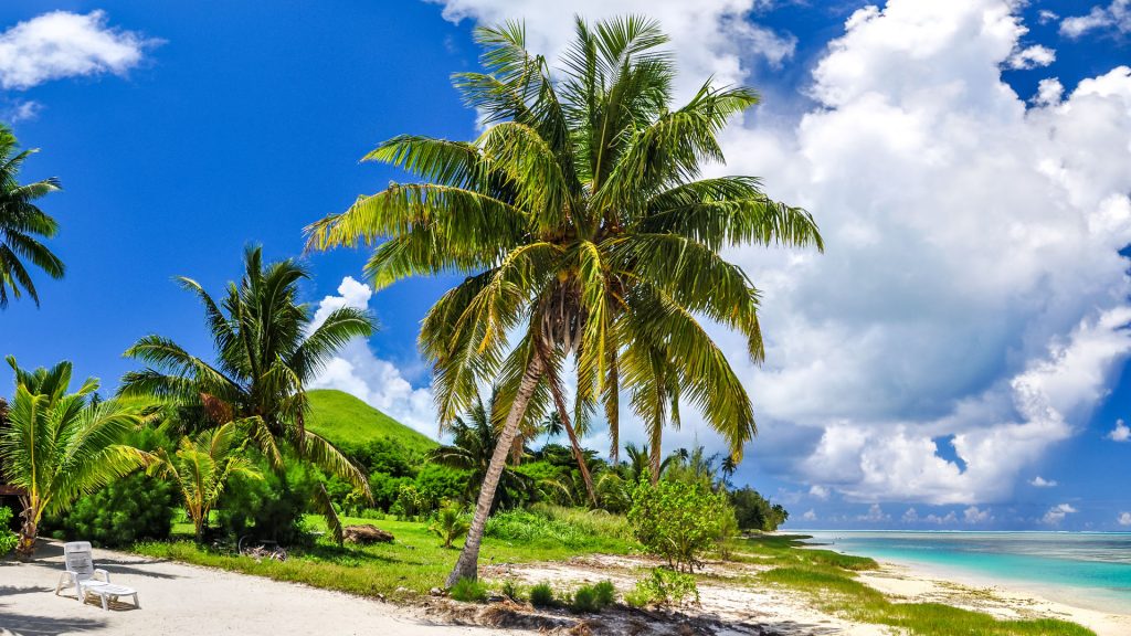 Beach on the remote island of Aitutaki, north of the main island Rarotonga, Cook Islands