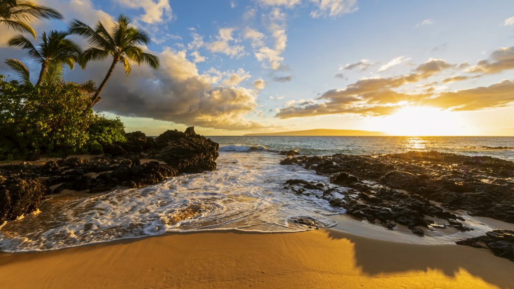 Secret Cove Beach at sunset, Maui, Hawaii, USA