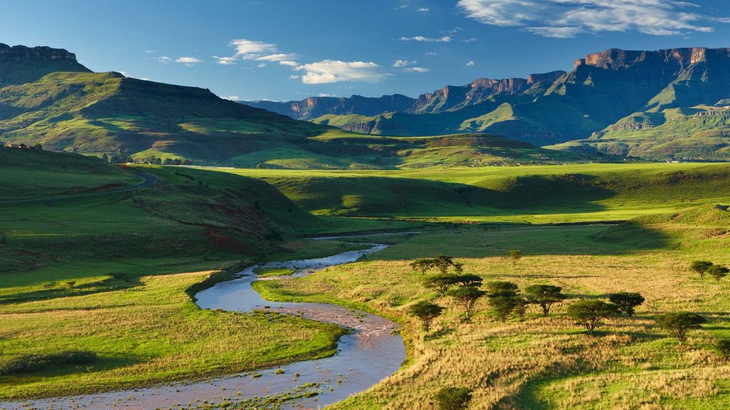 Tugela Valley with the Drakensberg Mountains beyond, KwaZulu Natal, South Africa