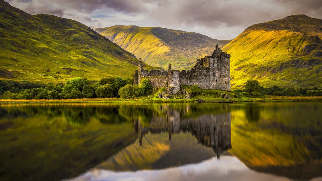 Kilchurn Castle at Loch Awe at sunset in Argyll and Bute, Scotland highlands, UK