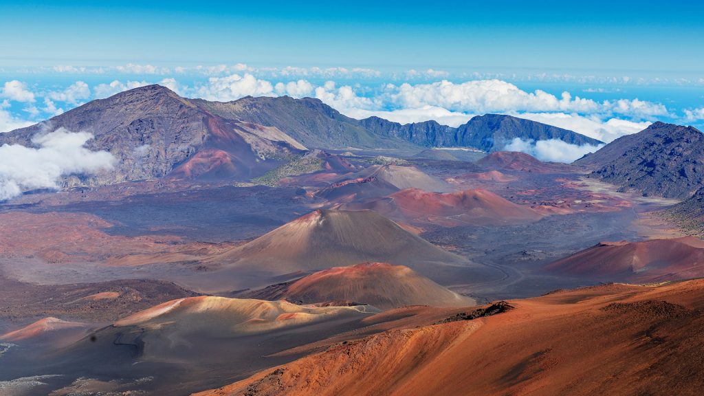 Caldera Haleakalā National Park volcanic landscape, Maui Island, Hawaii, USA