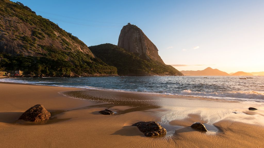Sunrise in the Red Beach (Praia Vermelha) with the Sugarloaf Mountain, Rio de Janeiro, Brazil