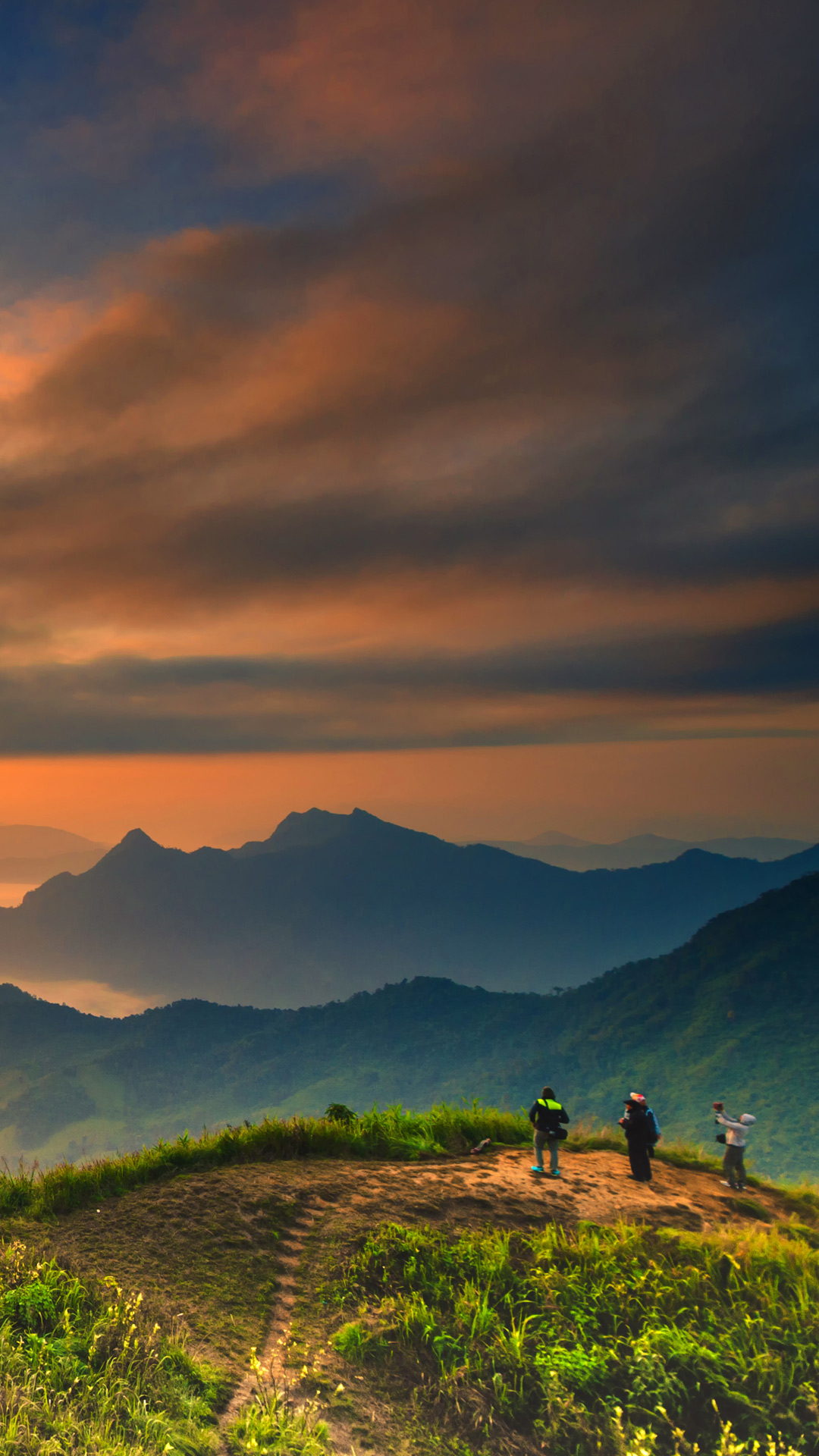 Background blur sea fog on the mountain with the sky and clouds, Phu ...