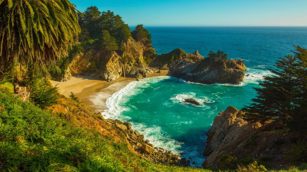 McWay Cove and falls in Julia Pfeiffer Burns State Park, Big Sur coastline, California, USA