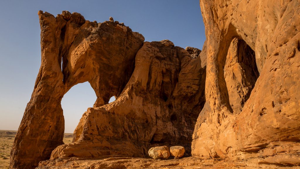 Elephant shaped rock arch in Sahara desert, Tagant Region, Mauritania