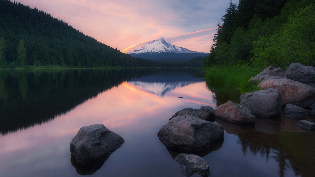 Sunset at Trillium Lake with reflections of Mount Hood in springtime, Oregon, USA