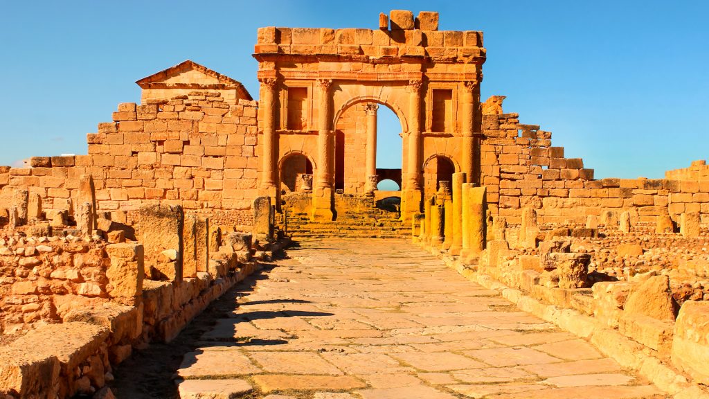 Arch of Antoninus Pius and Capitoline temples, Sbeitla, Tunisia